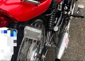 Moto com escapamento irregular é apreendida em Jaraguá do Sul