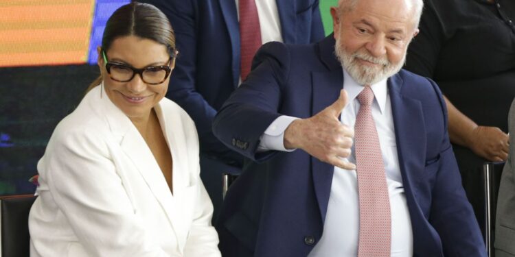 Lula diz que relação com Legislativo é a melhor em décadas