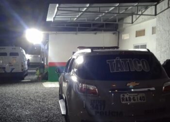 Homem com mandado de prisão por roubo é preso em Jaraguá do Sul