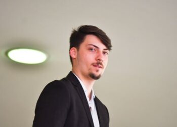 Jair Renan Bolsonaro é alvo de operação que investiga lavagem de dinheiro