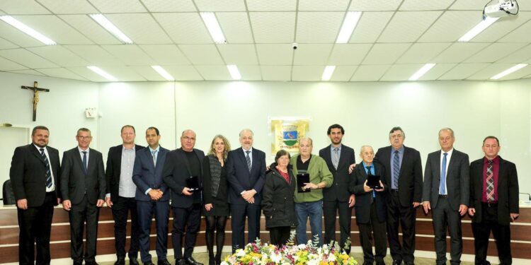 Cerimônia de entrega da Comenda Peabiru será realizada nesta quinta-feira (31) em Guaramirim