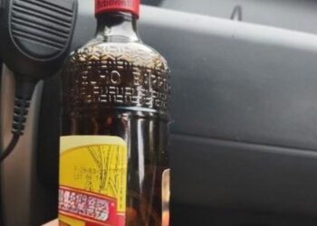 Homem é preso após furtar cachaça de supermercado em Corupá