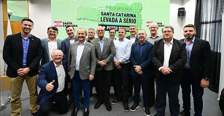 Governador anuncia investimentos para municípios da Amvali