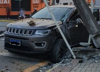 Mais de 100 unidades ficam sem energia após colisão em Jaraguá do Sul