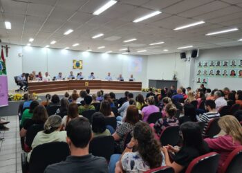 Vereadores rejeitam recebimento de pedidos de impeachment contra prefeito de Guaramirim