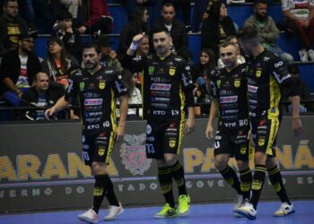 Jaraguá Futsal larga com goleada na 50ª Taça Brasil