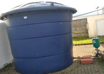 Nova caixa d’água é colocada e Cedup de Guaramirim volta a receber aulas