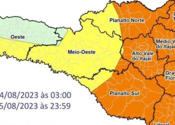 Defesa Civil alerta para chuva intensa em Jaraguá e região