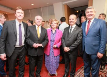 Temer recebe título de Cidadão Catarinense