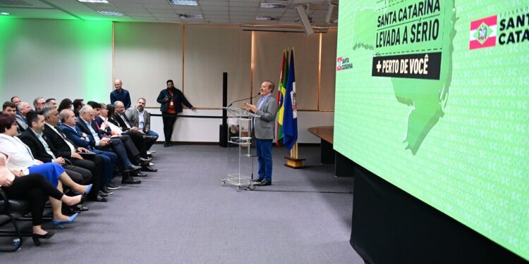 Jorginho Mello se reúne com os prefeitos da região hoje (03) em Jaraguá do Sul