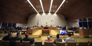 STF condena primeiro réu do 8 de janeiro a 17 anos de prisão