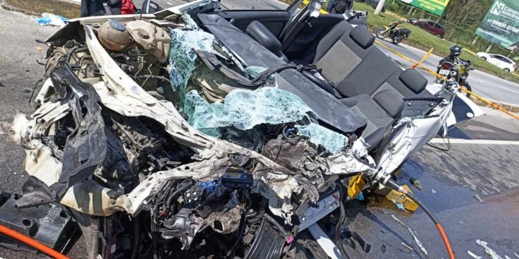 Vídeo mostra acidente que deixou mulher gravemente ferida em Itajaí