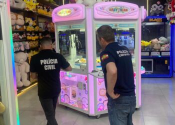 Polícia investiga fraude em máquinas de pelúcia