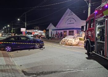 Três pessoas são encaminhadas ao hospital após acidente em Jaraguá do Sul