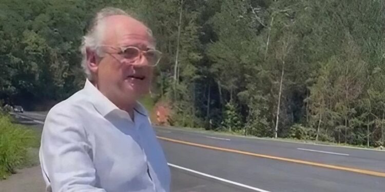 Dr. Vicente fiscaliza andamento da obra da SC-110