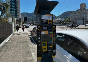 Estacionamento rotativo de Jaraguá já conta com novos parquímetros