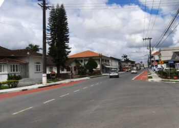 Trânsito de caminhões passa a ser proibido em rua importante de Guaramirim