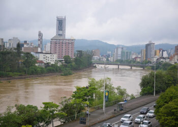 Governo do Estado decreta situação de emergência nas regiões mais afetadas pela chuva