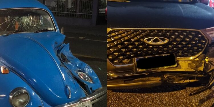Carros colidem no bairro Czerniewicz, em Jaraguá do Sul