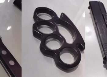 PM apreende faca, soco inglês e simulacro de arma no Centro de Jaraguá do Sul