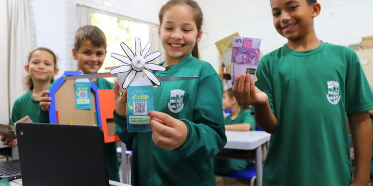 Sete trabalhos de Jaraguá vão para a Feira Catarinense de Matemática