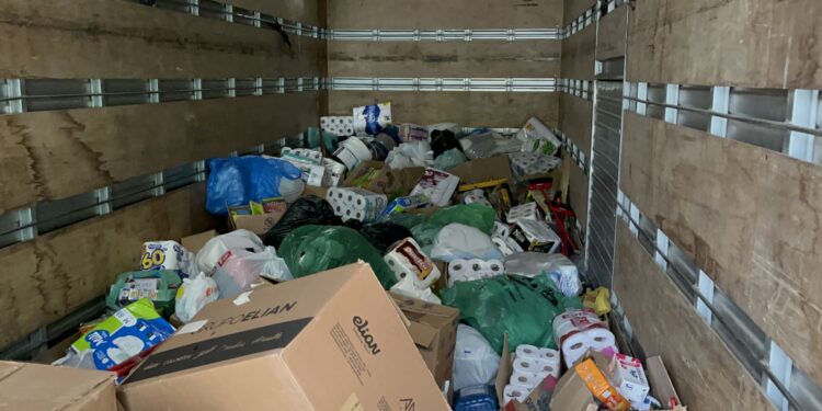 Oito toneladas são arrecadadas em ação solidária de Jaraguá para ajudar vítimas das chuvas