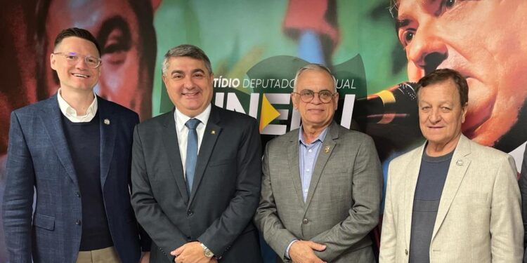 Deputado Lunelli e prefeito Jair Franzner cumprem agenda em busca de recursos para Jaraguá do Sul