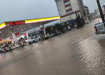 [Fotos] Chuva causa alagamentos em Guaramirim