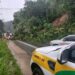 Deslizamento de terra é registrado na SC-108, entre Massaranduba e Blumenau