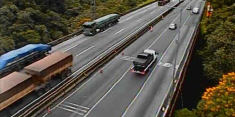 BR-376 que liga Paraná e Santa Catarina é liberada