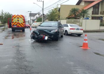 Mulher fica ferida após acidente em Schroeder