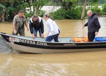 Sobe para mais de 24 mil o número de desabrigados em 78 municípios de SC