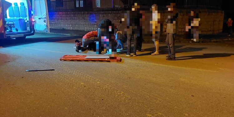 Motociclista fica gravemente ferida após colisão em Jaraguá do Sul