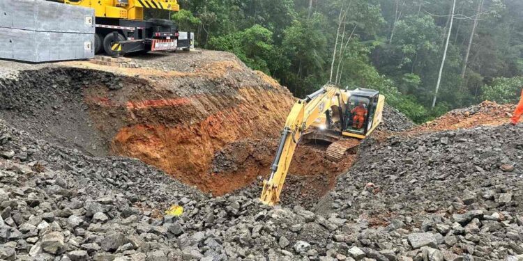 Serra de Corupá é bloqueada nesta quarta-feira (25)