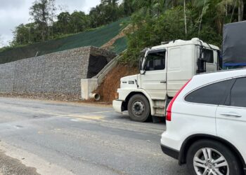 Lombadas na SC-108, em Guaramirim, devem ser removidas nesta semana