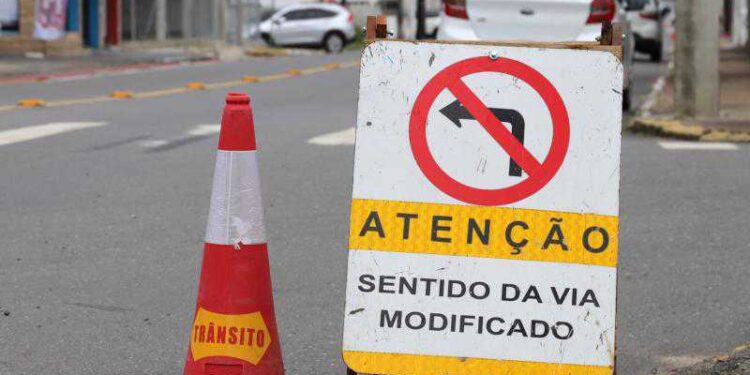 [Jaraguá] Trecho da rua Roberto Ziemann será interditado a partir de terça-feira (31)