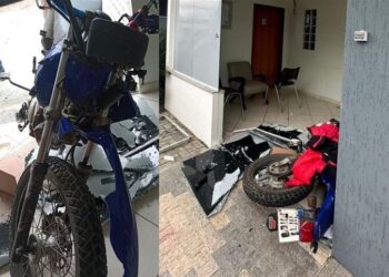Motociclista bate contra ônibus e porta de estabelecimento e é encaminhado ao hospital em Jaraguá