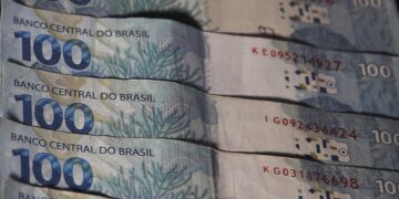 Mercado segue reduzindo previsões para inflação e PIB em 2023