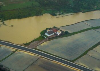 [Chuva] Mais de 60 municípios catarinenses estão em situação de emergência