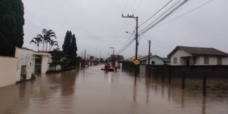 Chuvas em SC: Estado tem 78 cidades com ocorrências e 31 municípios em situação de emergência