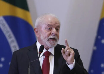 Após reunião sobre cheias, Lula confirma que vem para Santa Catarina