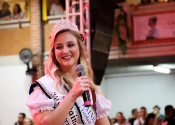 [Fotos] Júlia Mohr Ewald é eleita rainha da 34ª Schützenfest