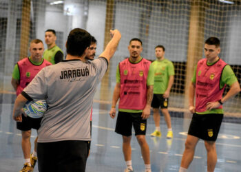 Jaraguá Futsal inicia disputa por vaga na final do Estadual