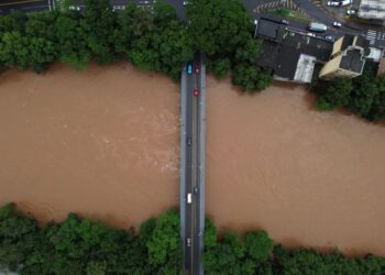 Chuvas em SC: 41 municípios registram ocorrências e 17 decretam situação de emergência 