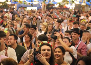 Noite do último sábado da 33ª Schützenfest tem pavilhões lotados