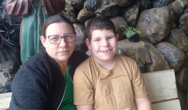 Moradora de Massaranduba pede ajuda para tratamento de doença