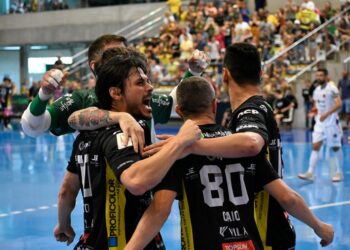 Jaraguá Futsal supera Joaçaba e está na final do Estadual