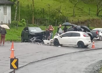 Mulher morre após acidente na SC-110, entre Pomerode e Jaraguá do Sul