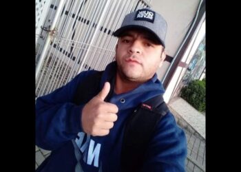 Identificado homem que morreu esfaqueado em frente a supermercado de Blumenau