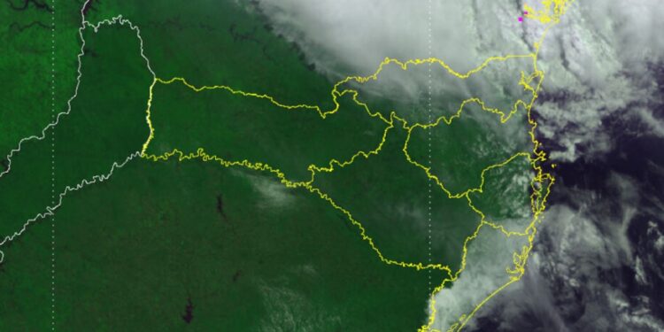 Santa Catarina volta a ter temporais e chuvas retornam na próxima terça-feira (21)